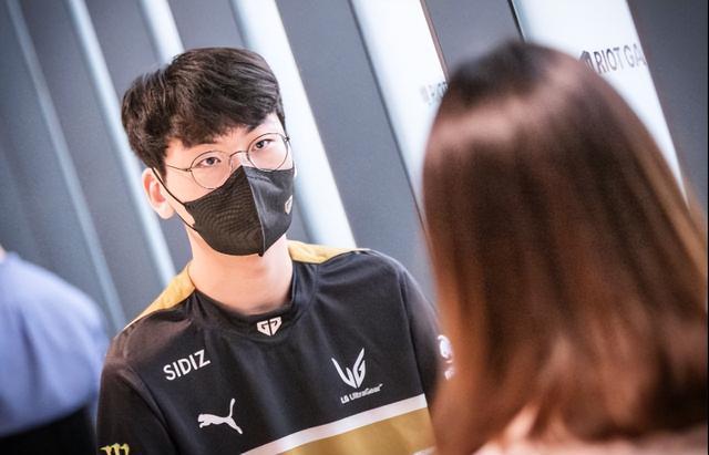 多的1億鎊 多的1億鎊