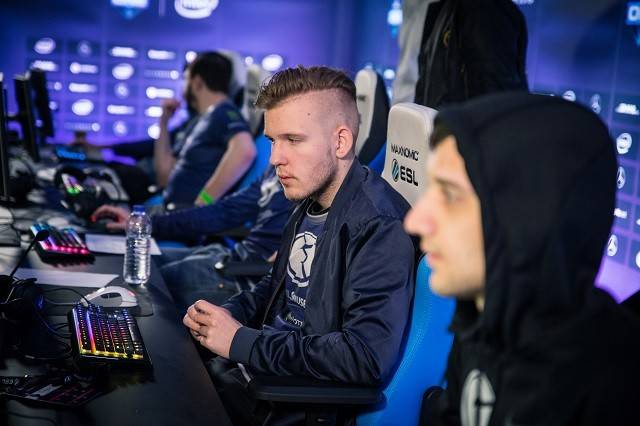 卡布瑞拉的 卡布瑞拉的