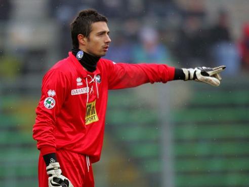 王献均手球 王献均手球